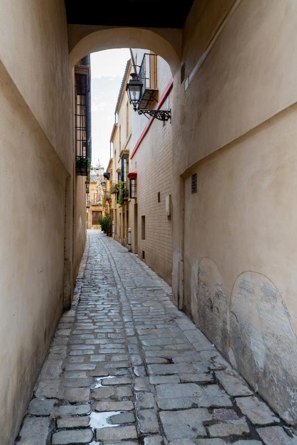 Bonito Callejon En La Juderia By Thegoodtourist إشبيلية المظهر الخارجي الصورة